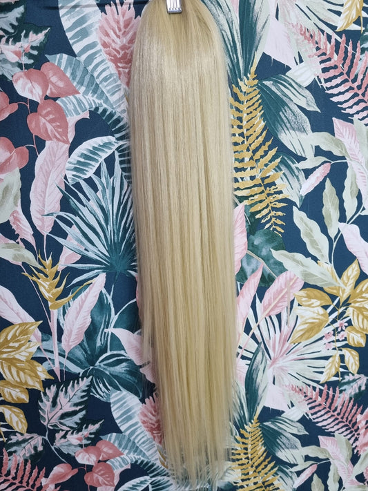 Coda 70cm liscia biondo platino